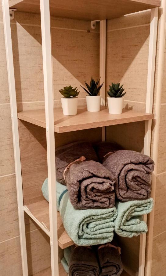 דירות אל קאמפיו Apartamento Con Piscina Terraza Y Parking מראה חיצוני תמונה